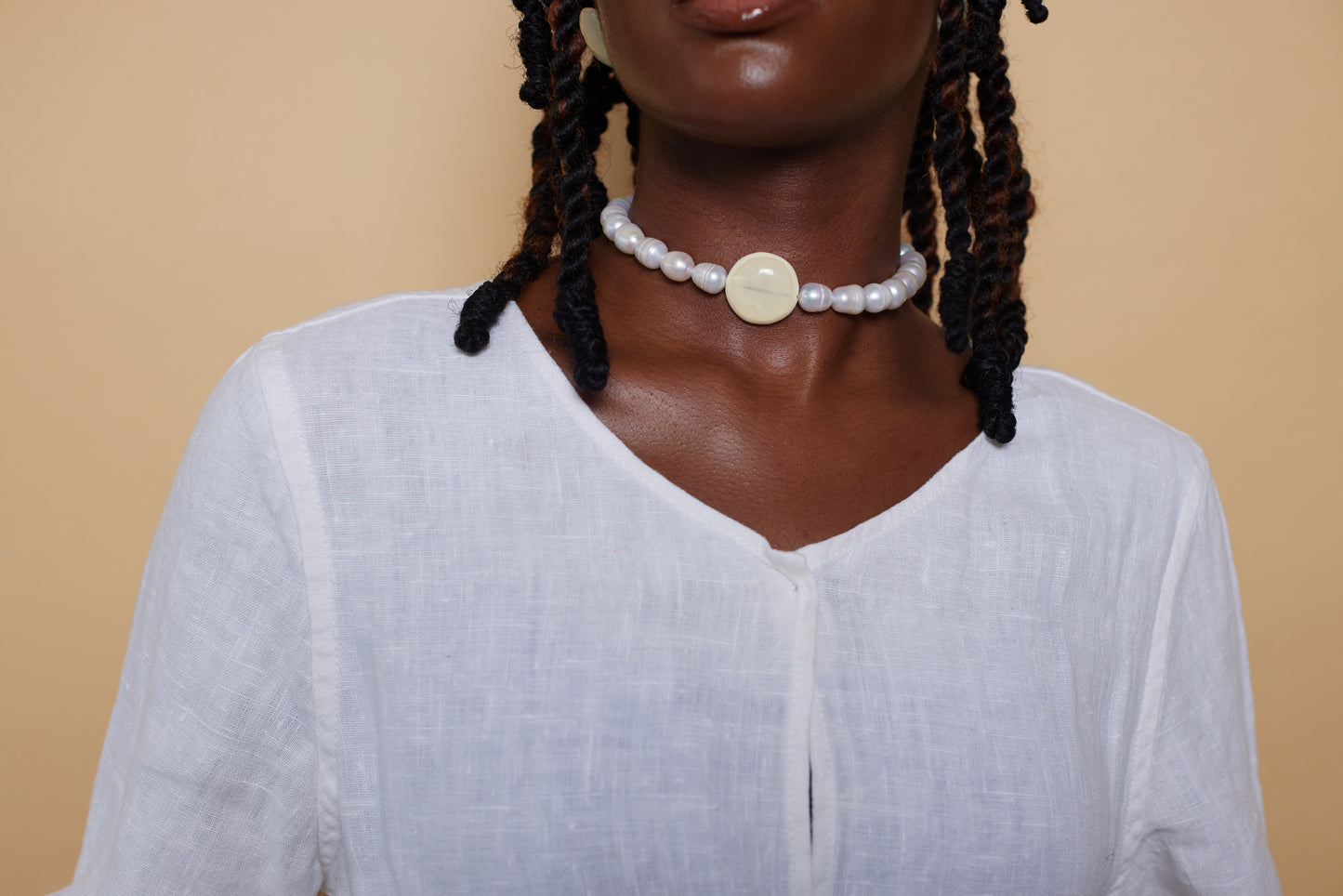 Palmi Choker image 3