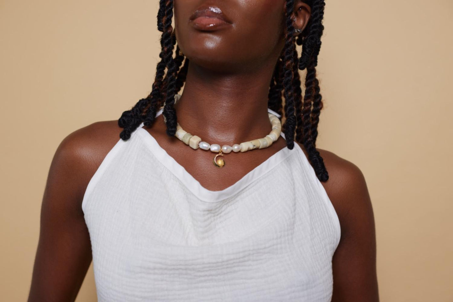 Coral Pearl Uri Choker