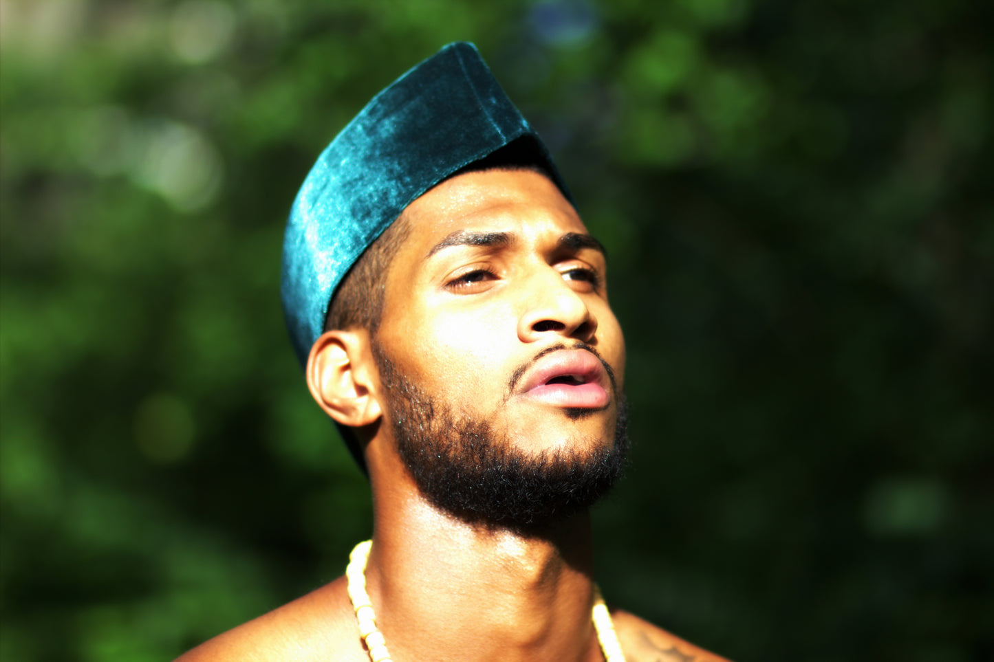 Velvet Cap in Royal Green image 3