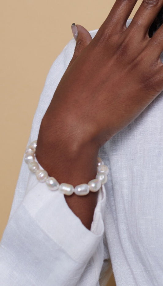 Chunky Pearl Bracelet image 0